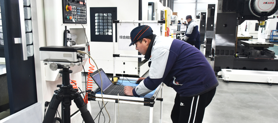 ¿Qué es una fresadora CNC?