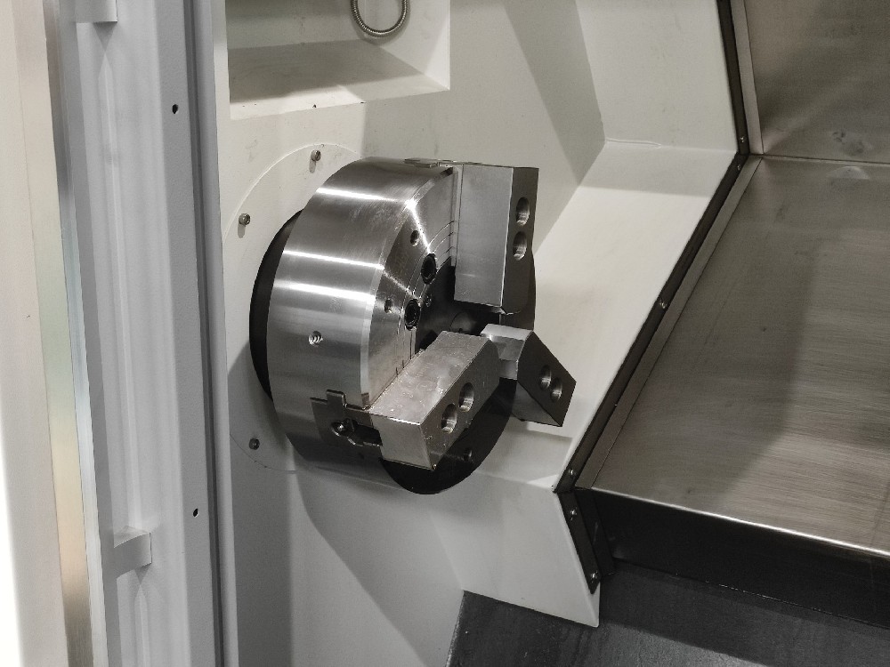 Por qué la precisión de su máquina CNC comienza con el mandril